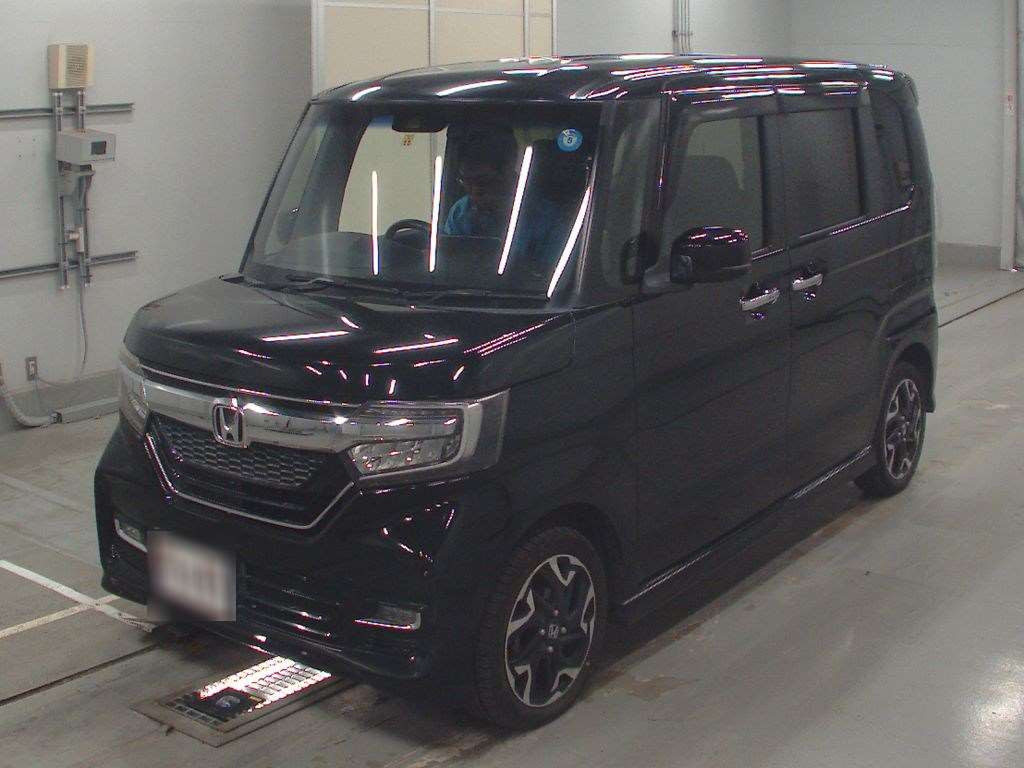 2017 Honda N-BOX CUSTOM JF4[0]