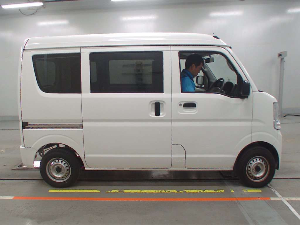 2023 Suzuki Every DA17V[1]