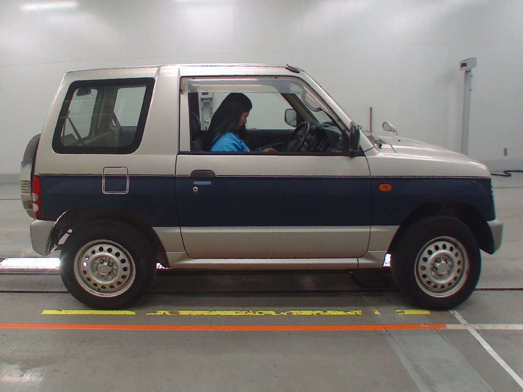 1998 Mitsubishi Pajero Mini H51A[1]