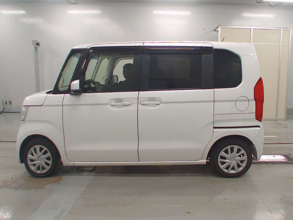 2019 Honda N-BOX JF3[2]