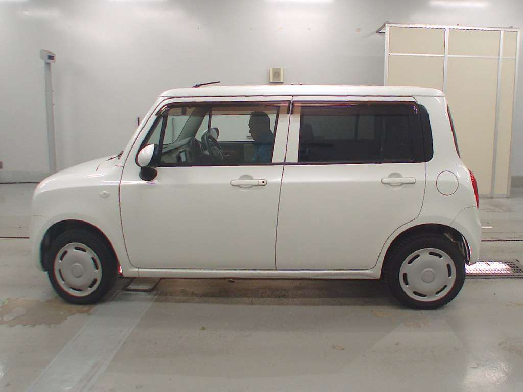 2011 Suzuki ALTO Lapin HE22S[2]