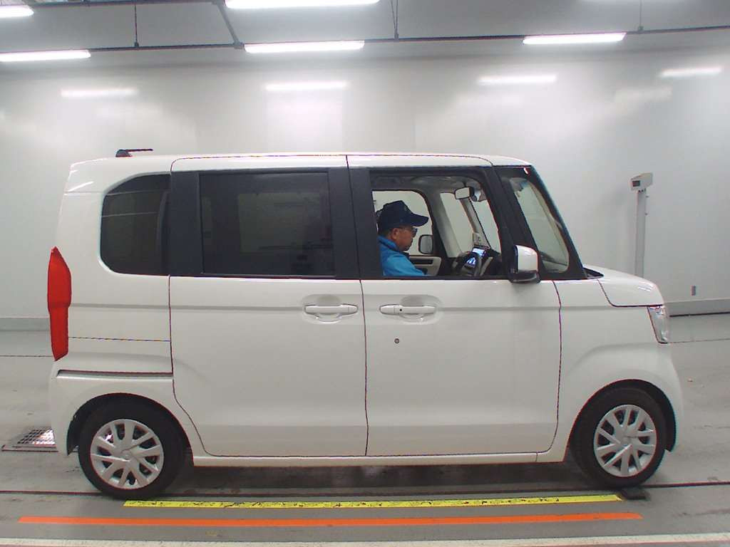 2022 Honda N-BOX JF3[1]