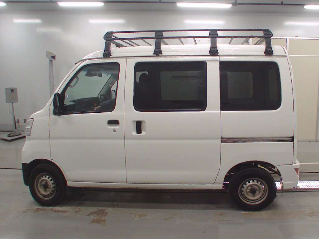 2018 Daihatsu Hijet Cargo S321V[2]