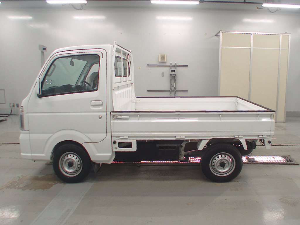 2019 Suzuki Carry Truck DA16T[2]