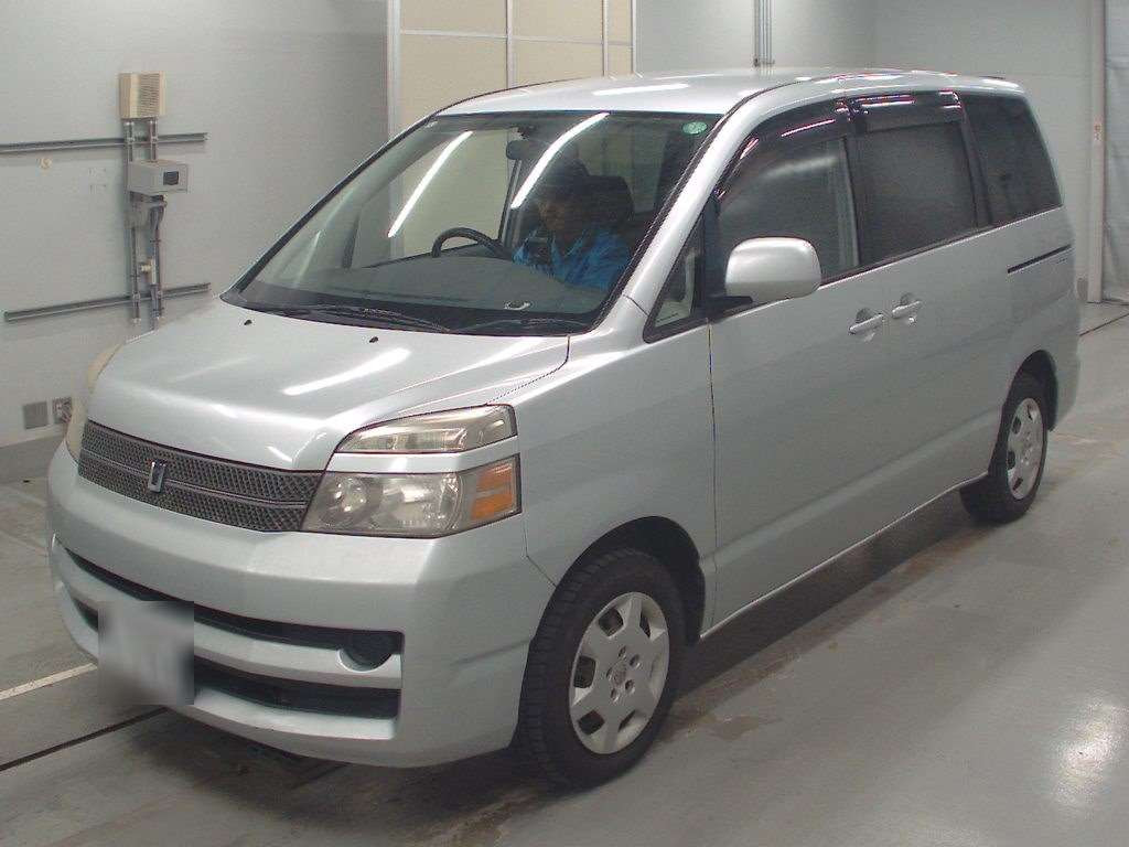 2005 Toyota Voxy AZR60G[0]