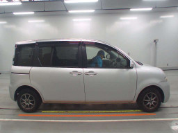 2012 Toyota Sienta