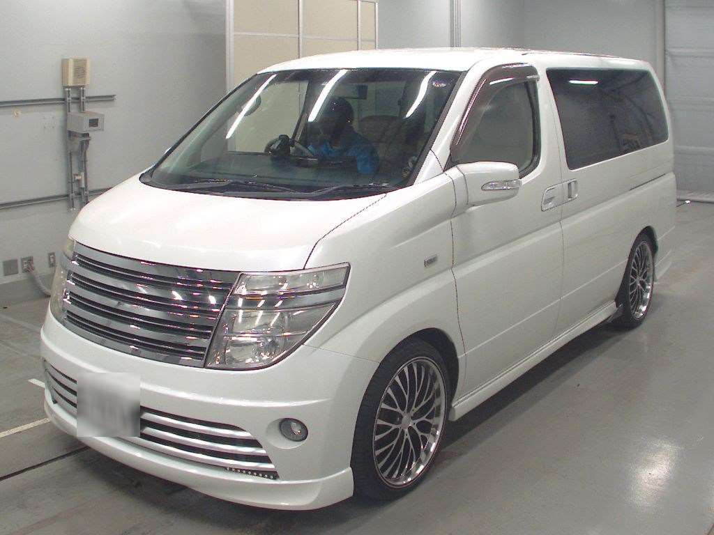 2003 Nissan Elgrand E51[0]