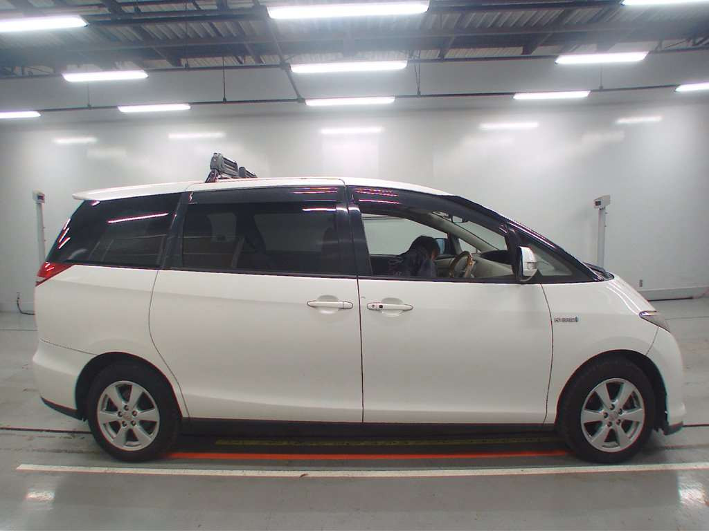 2006 Toyota Estima Hybrid AHR20W[1]