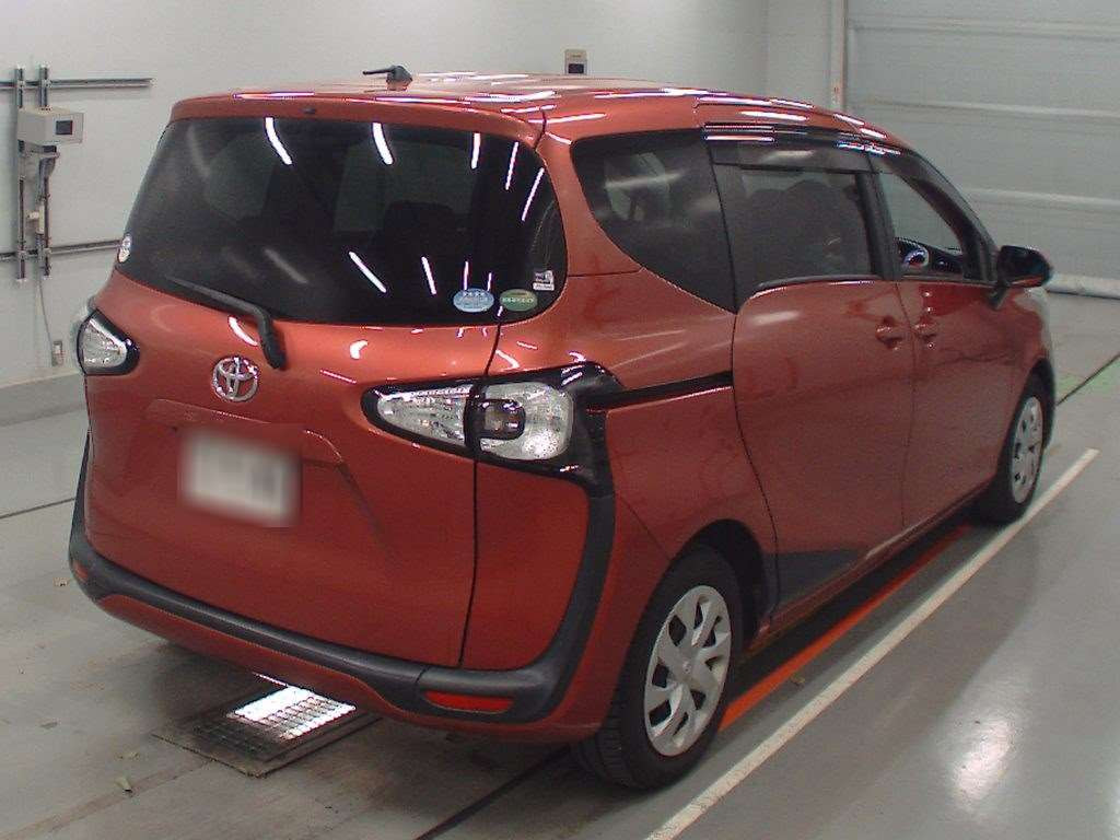 2015 Toyota Sienta NSP170G[1]