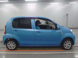 2015 Daihatsu Boon