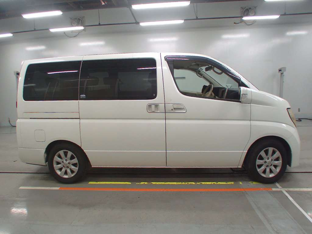 2008 Nissan Elgrand ME51[2]