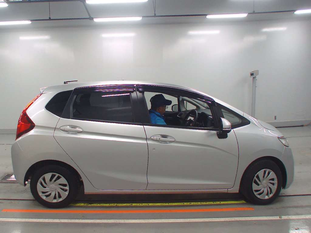 2013 Honda Fit GK3[2]