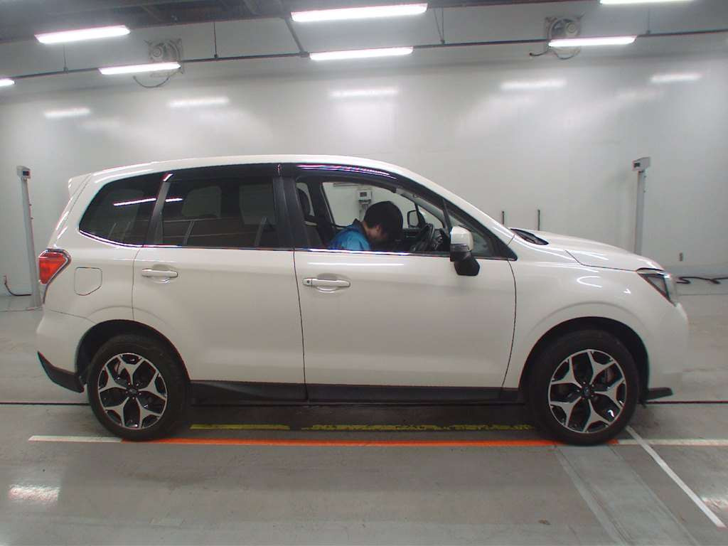 2015 Subaru Forester SJ5[2]