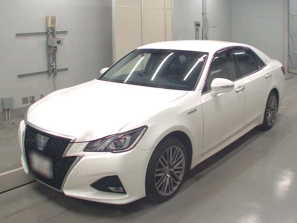 2016 Toyota Crown Hybrid AWS211[0]