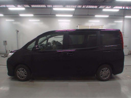 2014 Toyota Noah