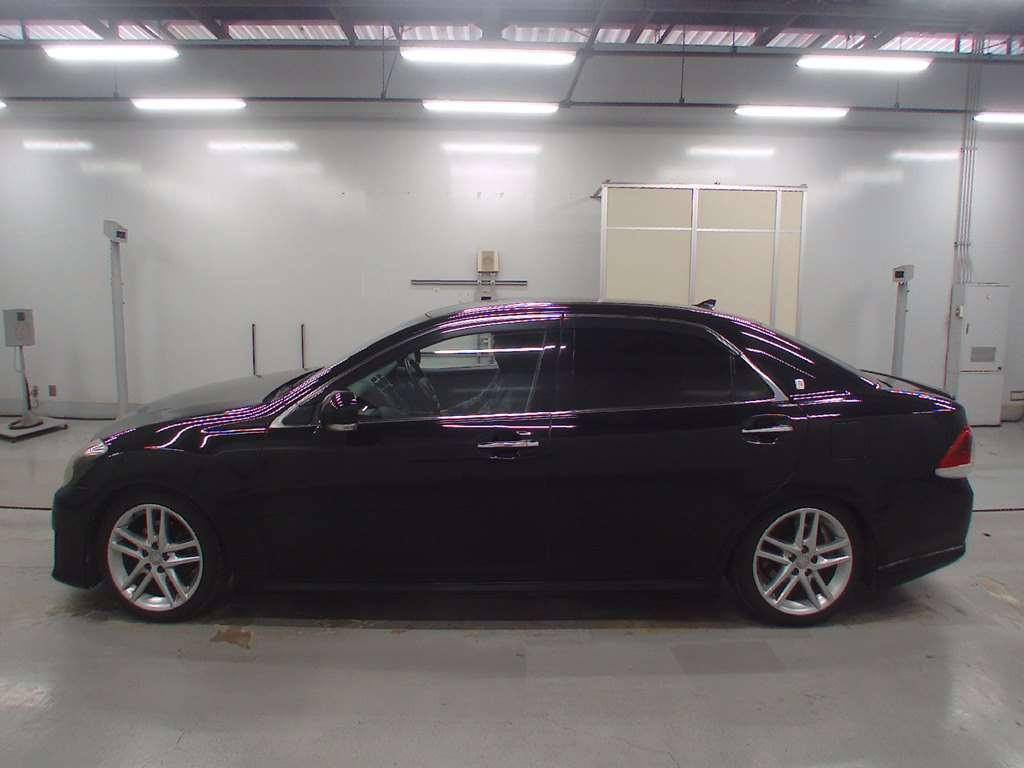 2011 Toyota Crown GRS201[2]