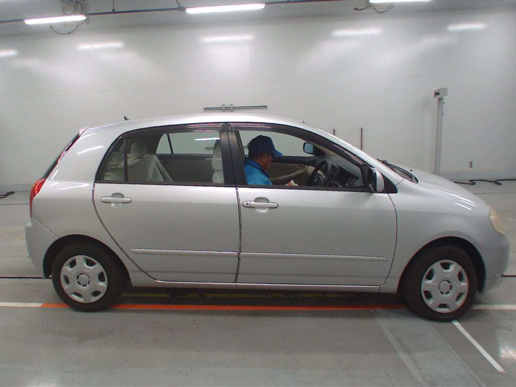 2002 Toyota Corolla Runx NZE121[1]