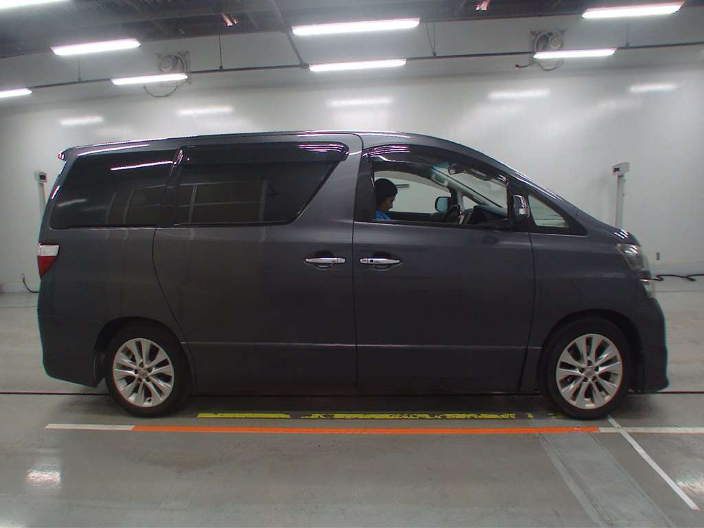 2009 Toyota Vellfire ANH25W[1]