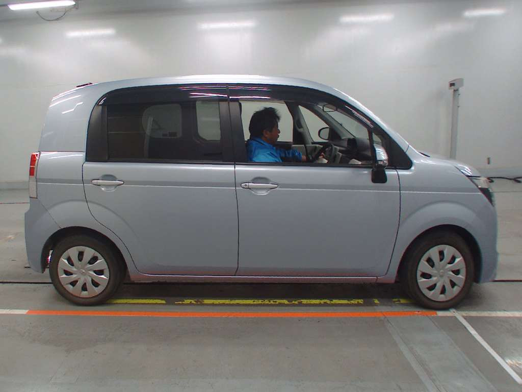 2014 Toyota Spade NCP141[1]