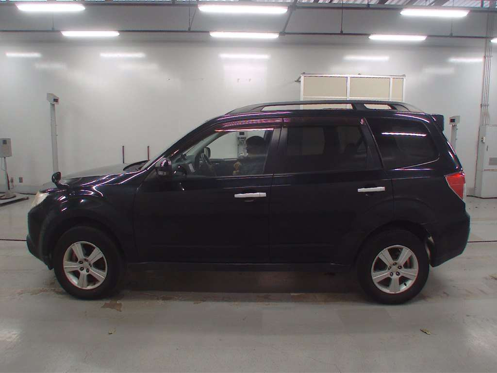 2010 Subaru Forester SHJ[2]