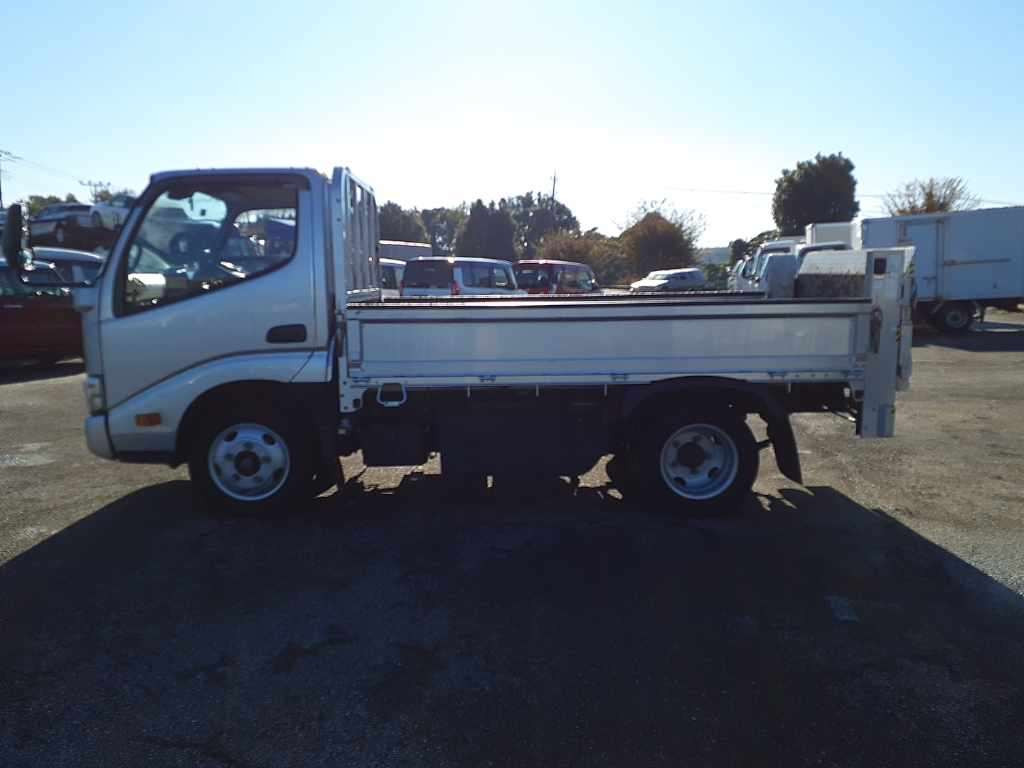 2019 Toyota Dyna Truck XKU605[2]