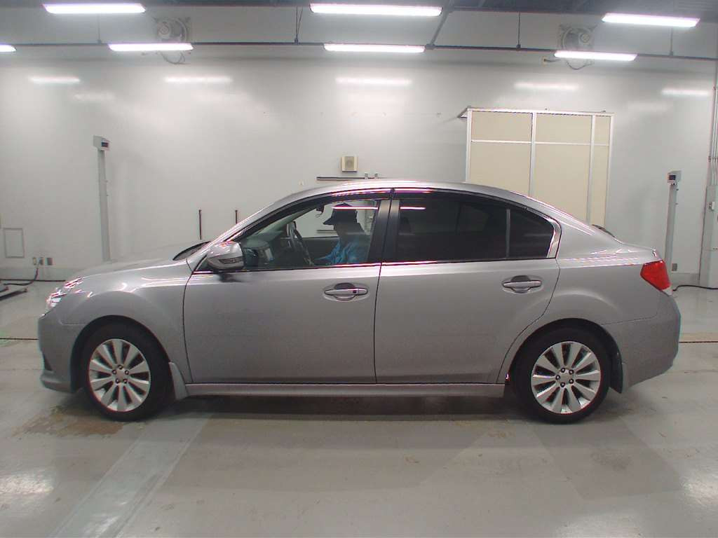 2011 Subaru Legacy B4 BM9[2]