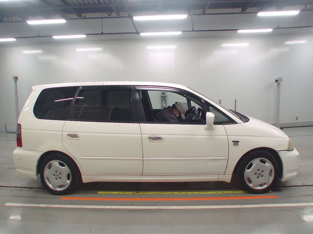 2001 Honda Odyssey RA6[1]