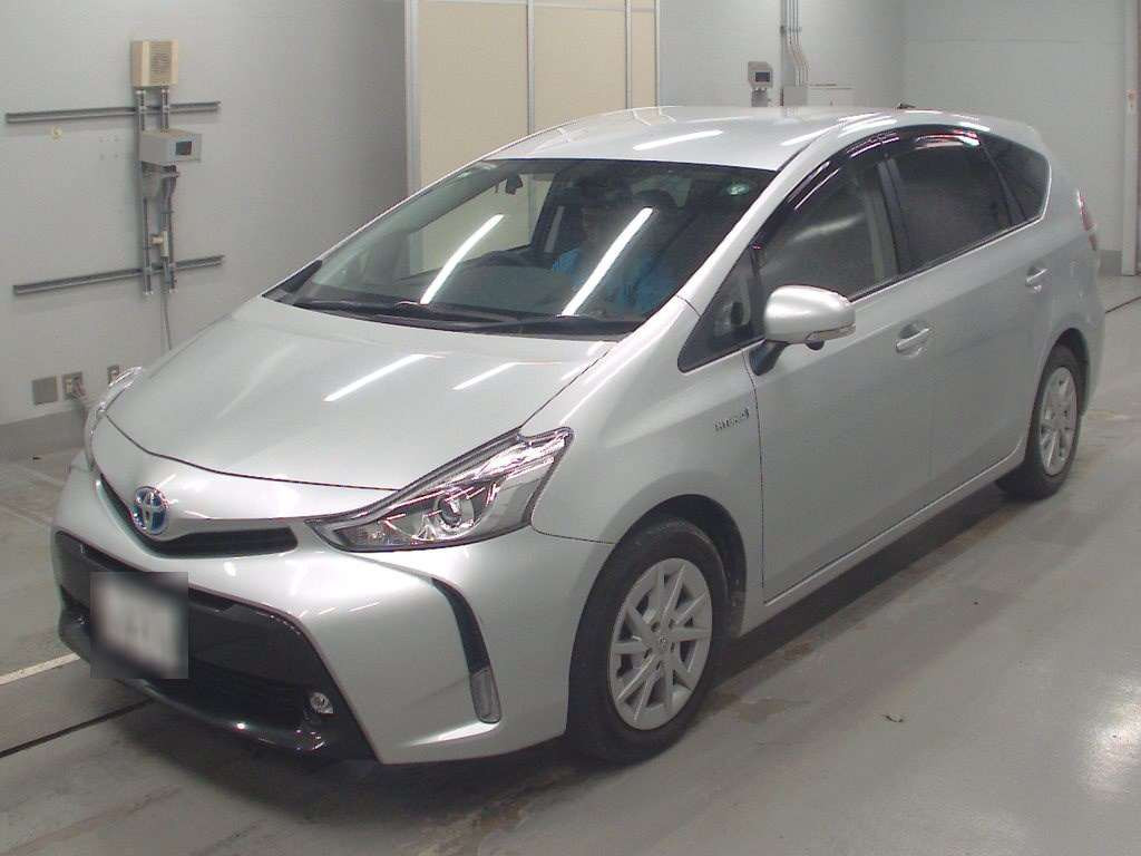 2015 Toyota Prius alpha ZVW40W[0]