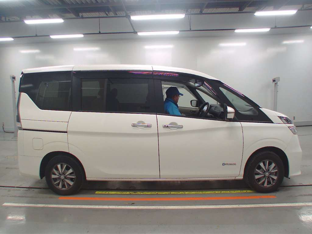 2019 Nissan Serena HC27[1]