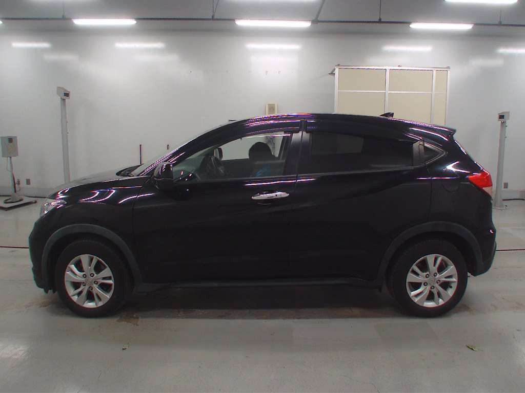 2014 Honda VEZEL RU1[2]