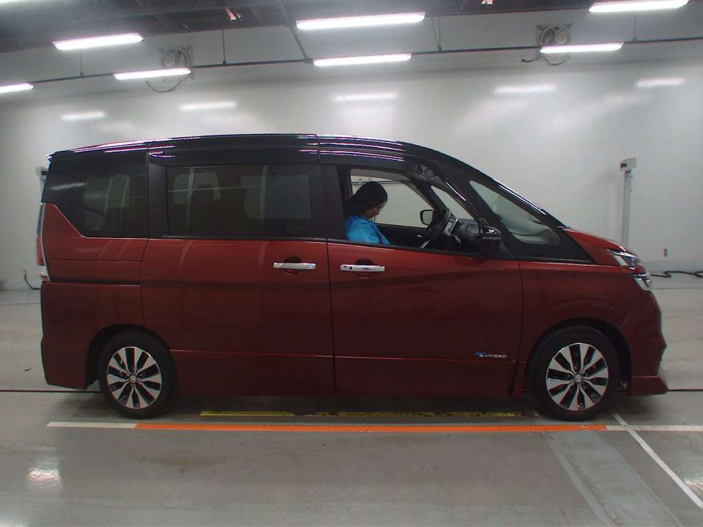 2016 Nissan Serena GFC27[1]