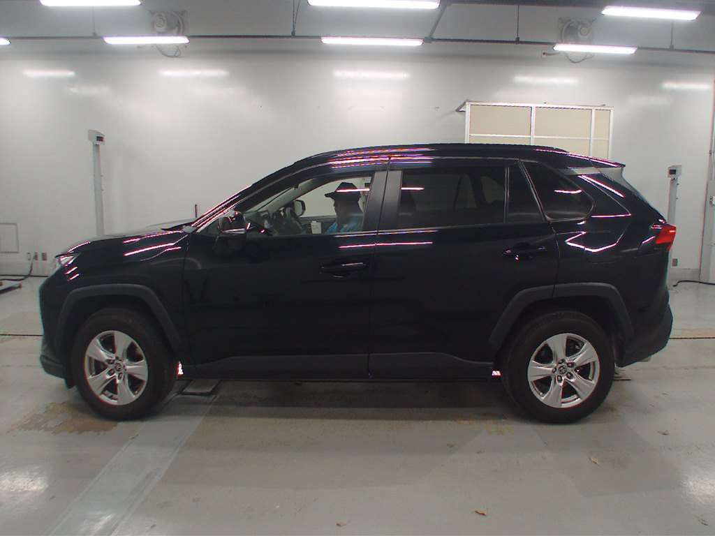 2019 Toyota RAV4 MXAA52[2]