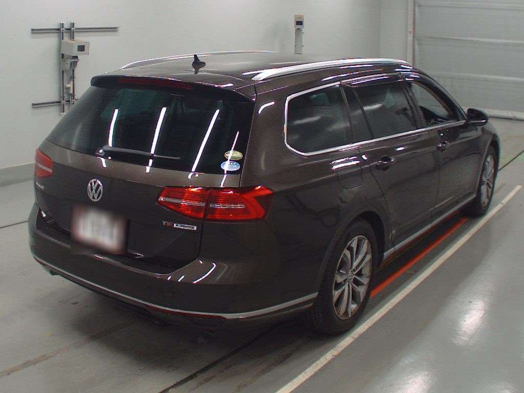 2016 Volkswagen Passat Variant 3CCZE[1]