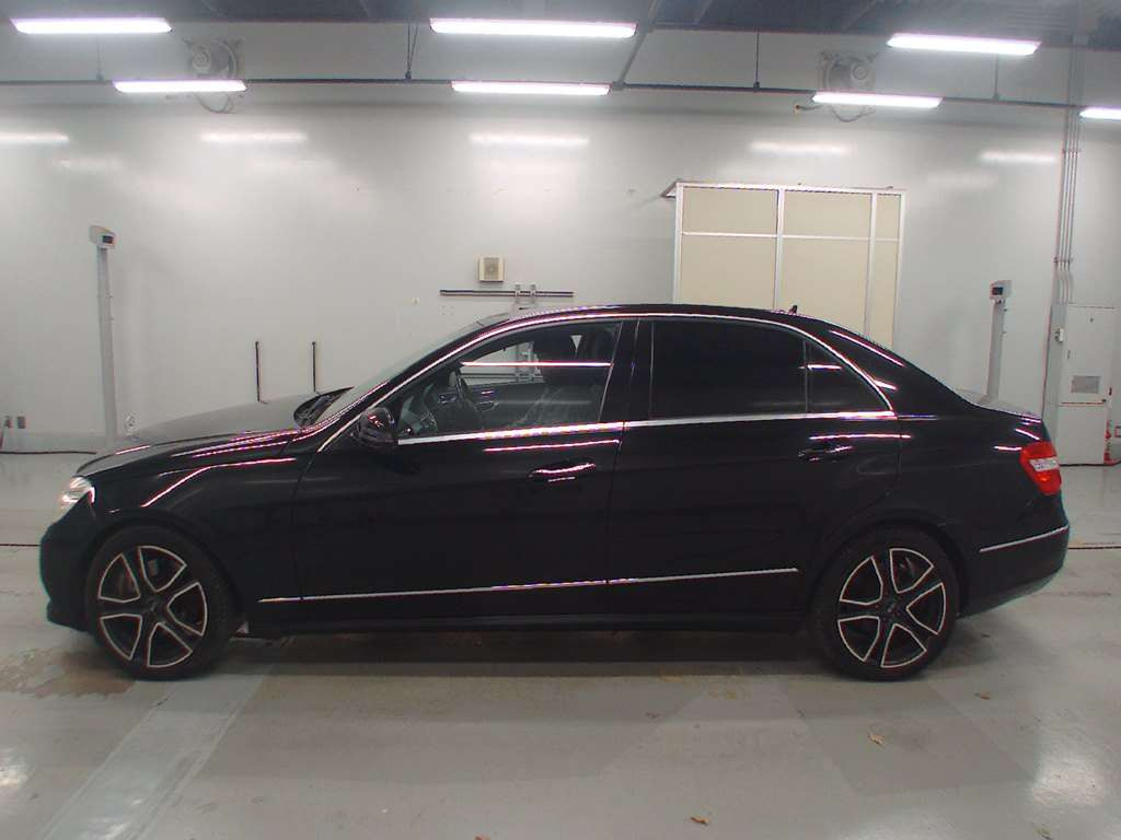 2010 Mercedes Benz E-Class 212056C[1]