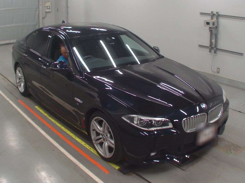 2013 BMW 5 Series FZ35[2]