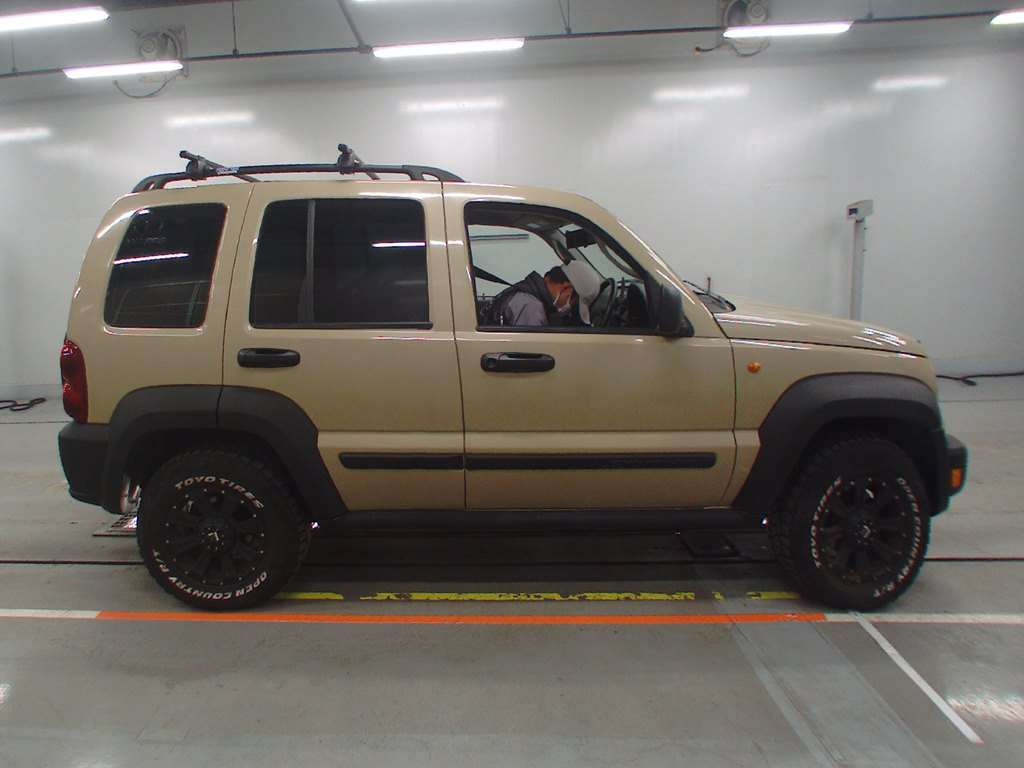 2006 Jeep Cherokee KJ37[0]