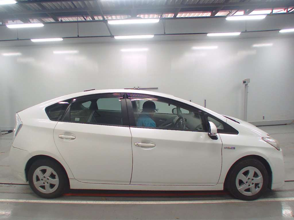 2010 Toyota Prius ZVW30[0]