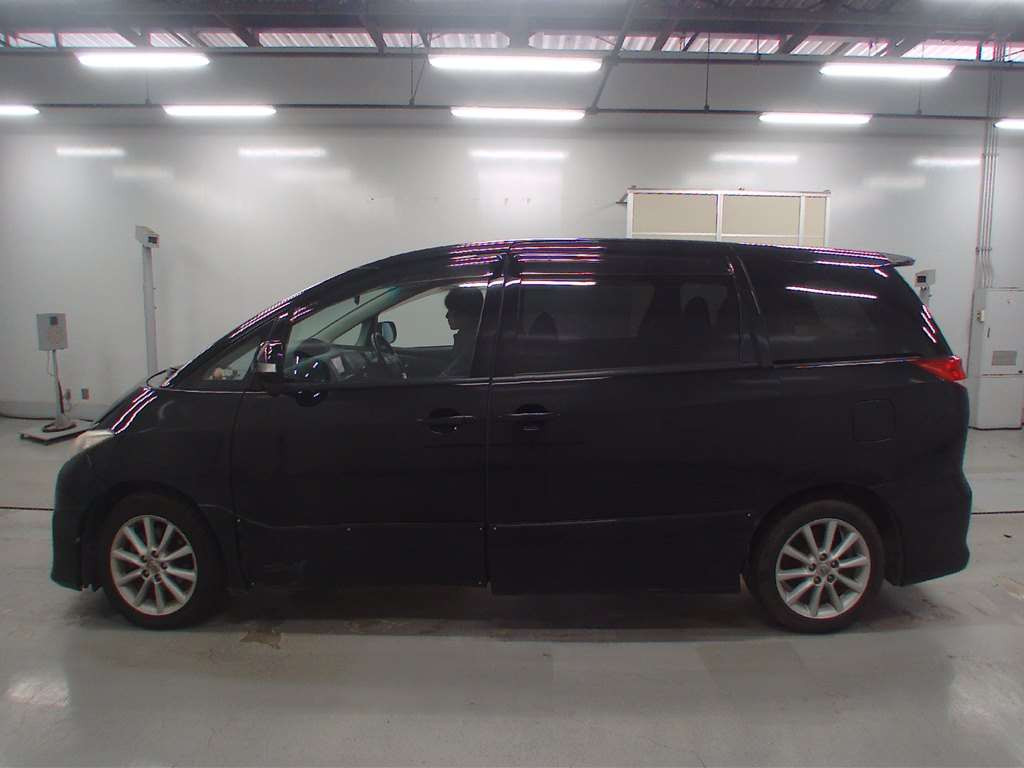 2009 Toyota Estima ACR50W[1]