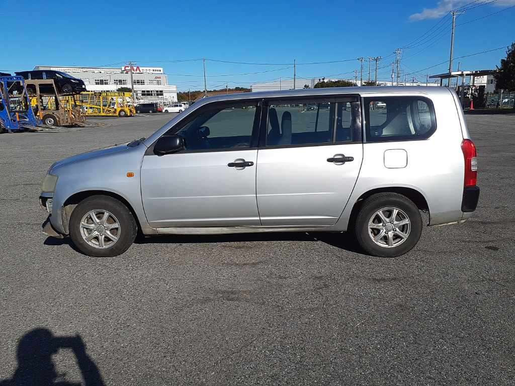 2005 Toyota Probox Van NCP51V[1]