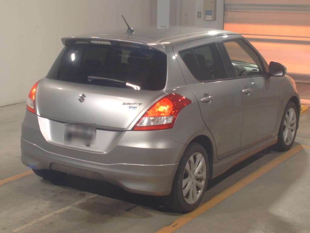 2014 Suzuki Swift ZC72S[1]