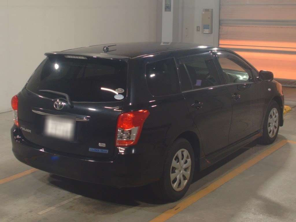 2010 Toyota Corolla Fielder NZE141G[1]