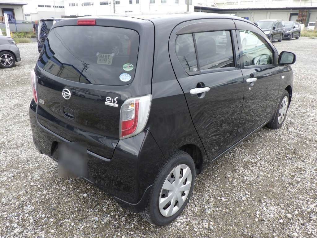 2012 Daihatsu Mira es LA300S[1]