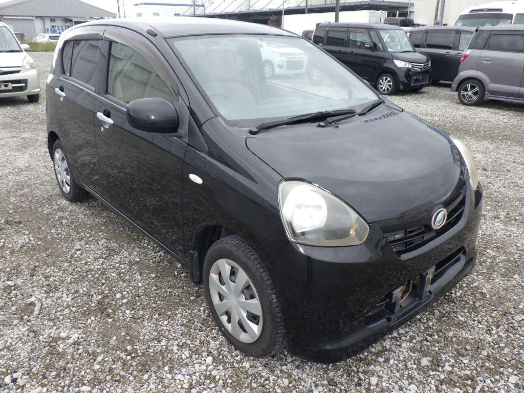 2012 Daihatsu Mira es LA300S[2]