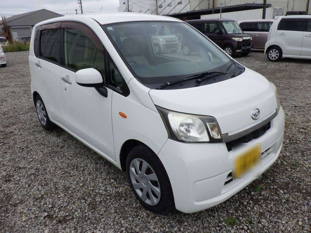 2013 Daihatsu Move LA100S[2]