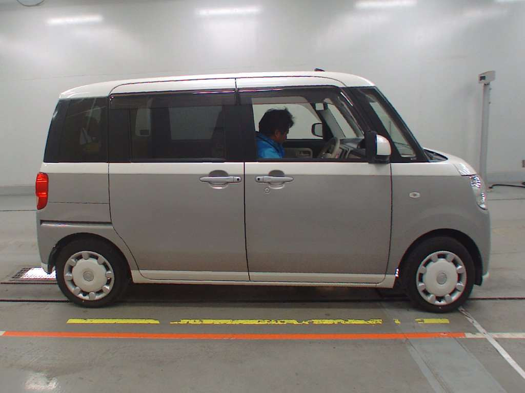 2017 Daihatsu Move Canbus LA810S[2]