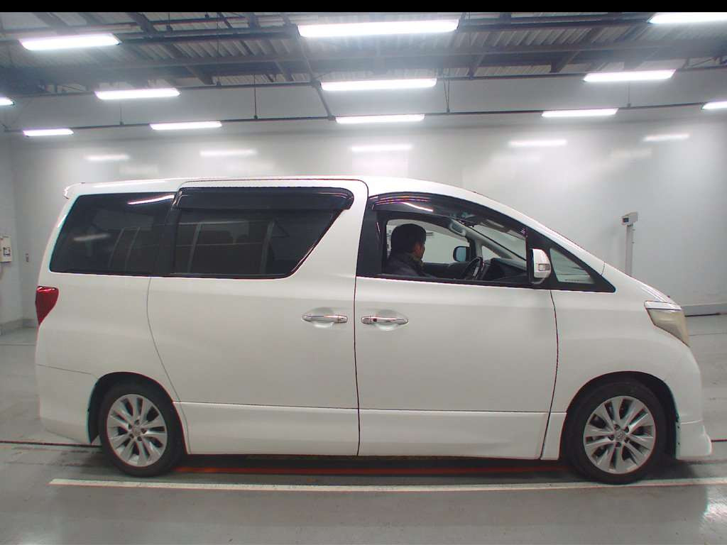 2010 Toyota Alphard ANH20W[2]