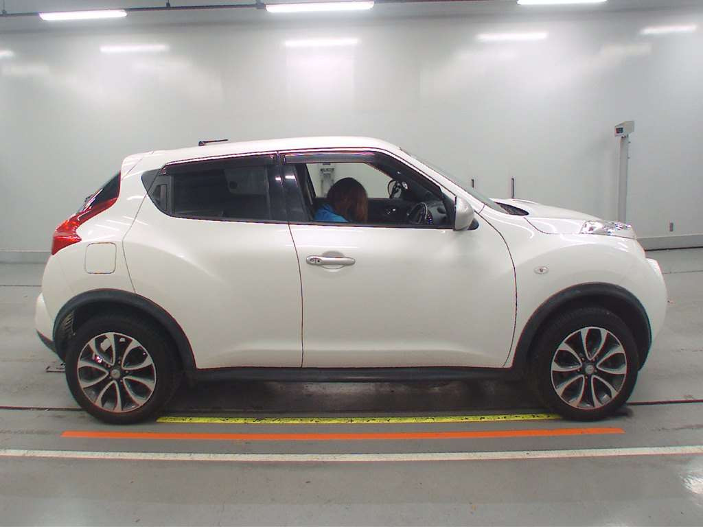 2012 Nissan JUKE YF15[2]