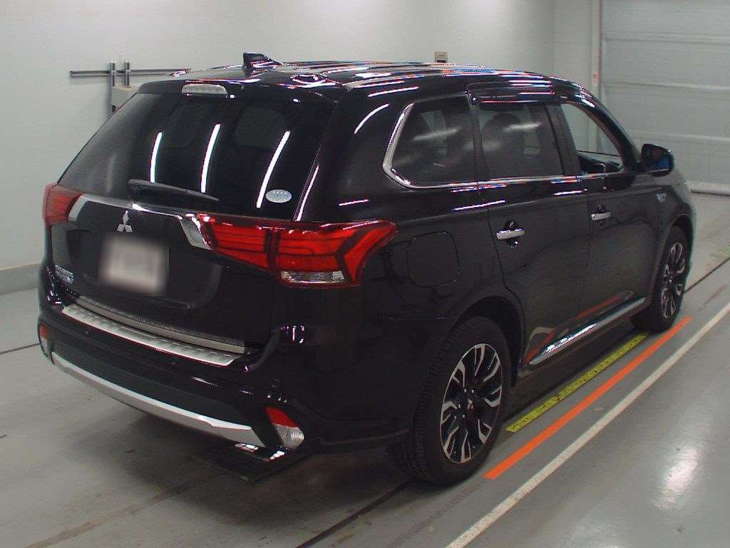 2015 Mitsubishi Outlander PHEV GG2W[1]