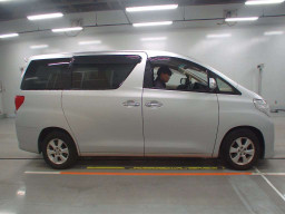 2014 Toyota Alphard