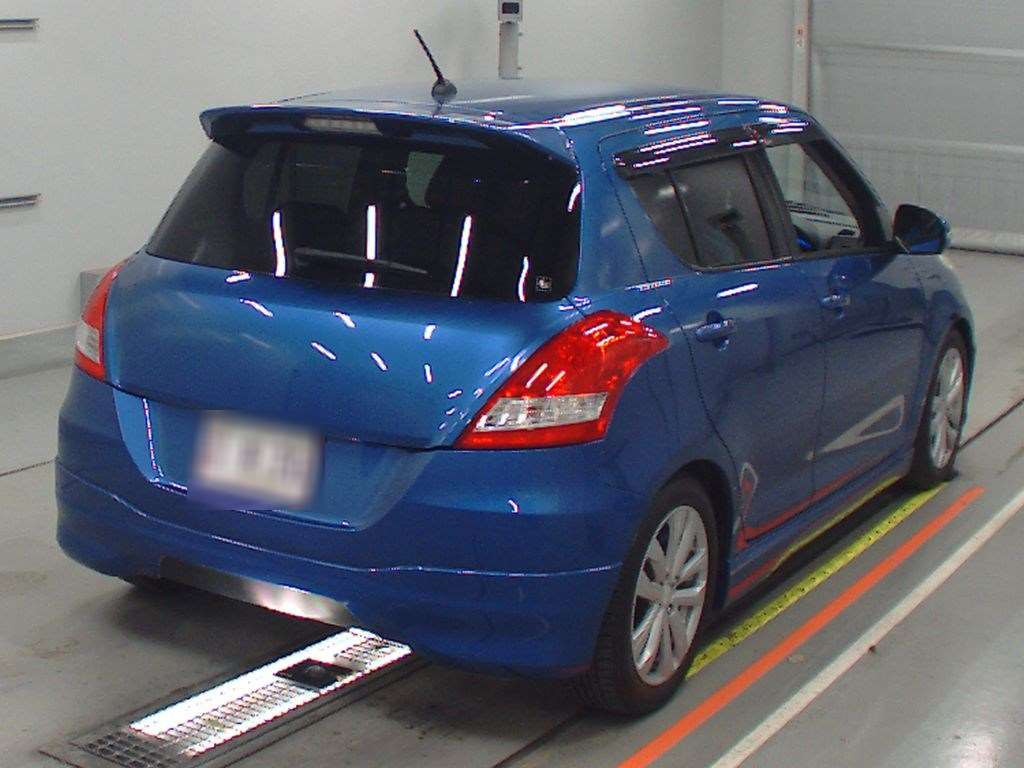 2015 Suzuki Swift ZC72S[1]